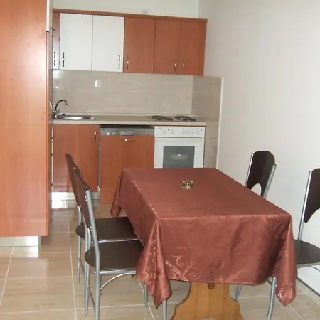 Apartmani Kod Rade Pakostane Exterior photo