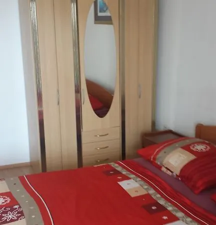 Apartmani Kod Rade Pakostane Exterior photo