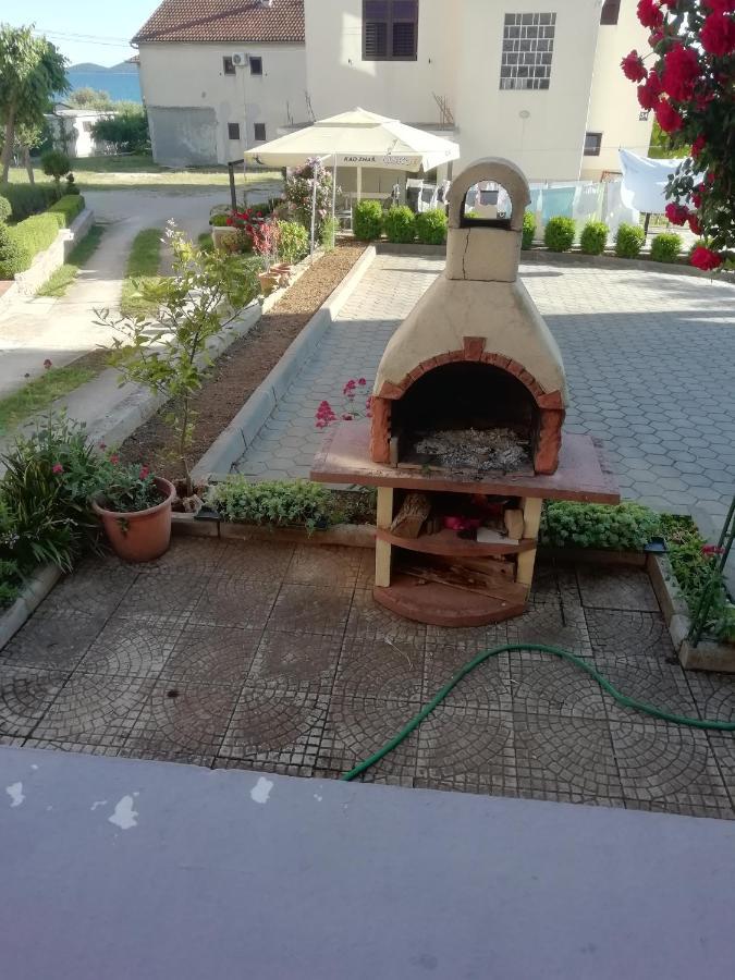 Apartment Apartmani Kod Rade Pakostane