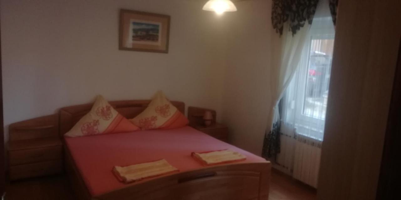 Apartmani Kod Rade Pakostane
